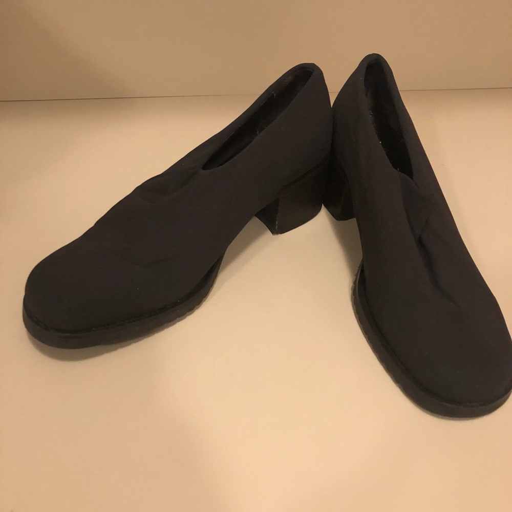Shoes - Picture 6 of 6